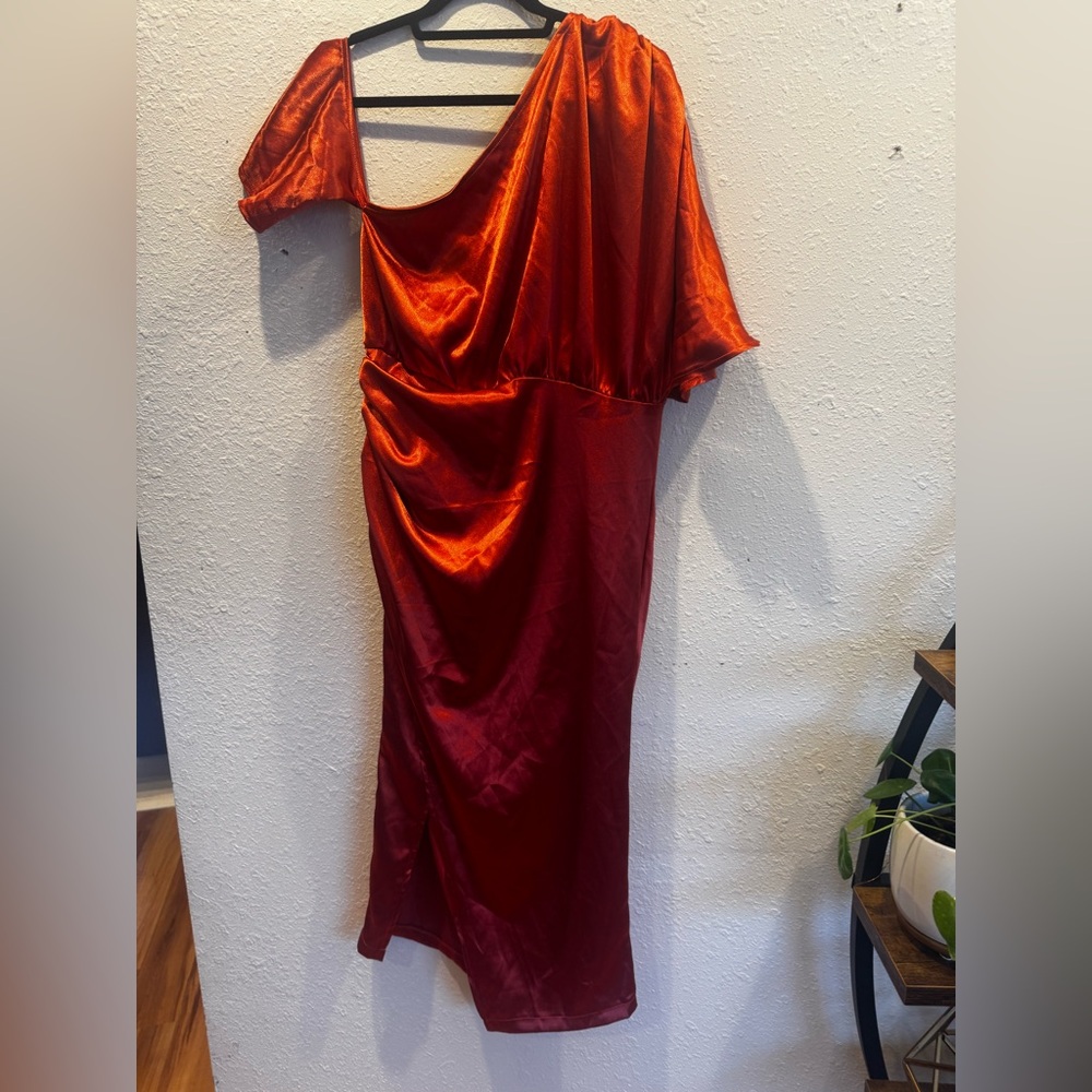 PrettyLittleThing Fiery Red One-Shoulder Dress
